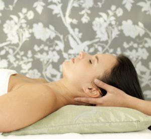 Tips For Self Massaging a Stiff Neck